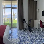Gli Dei Hotel