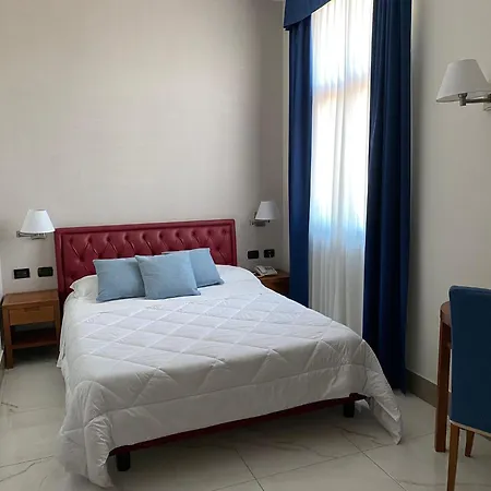 Gli Dei 4*
