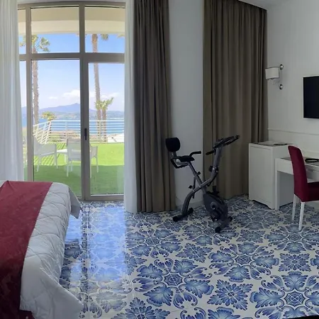 Gli Dei Hotel