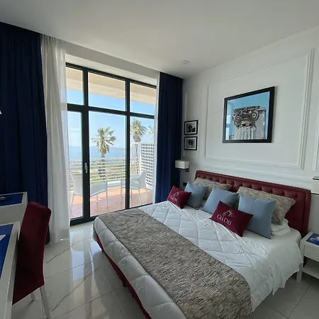 Gli Dei מלון 4*