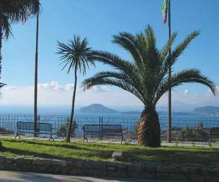 Gli Dei Hotel 4*