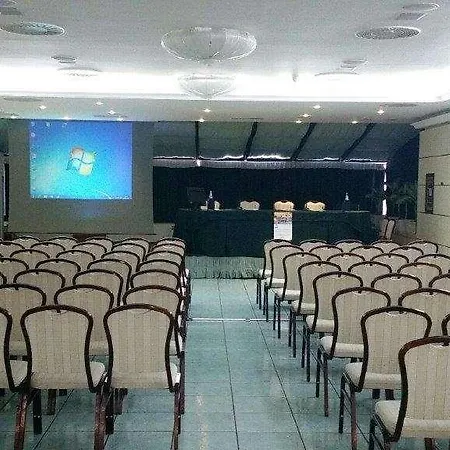 Gli Dei פוזולי